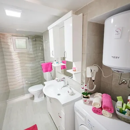 Apartment Lovely House *