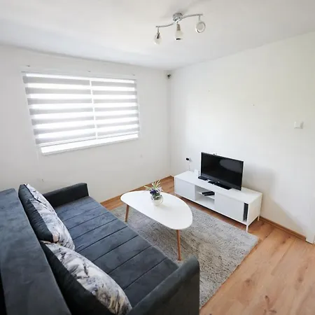 Lovely House Apartment *