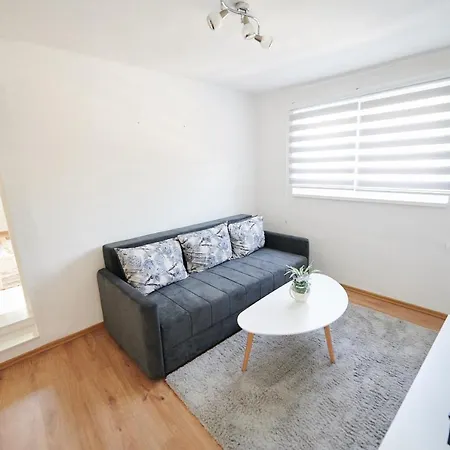 Lovely House Apartment